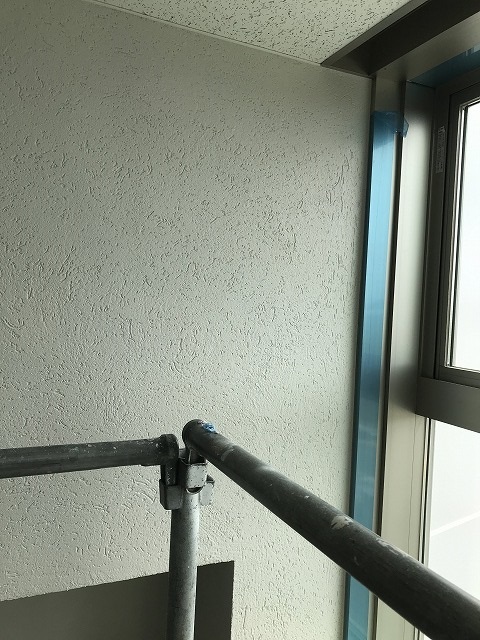 内部エントランス壁 ジョリパット割肌仕上...