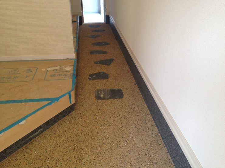 玄関内部の洗い出し仕上げ　浜松市中区 Ｈ...