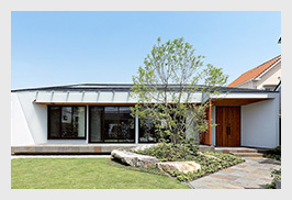 garden house with garage
