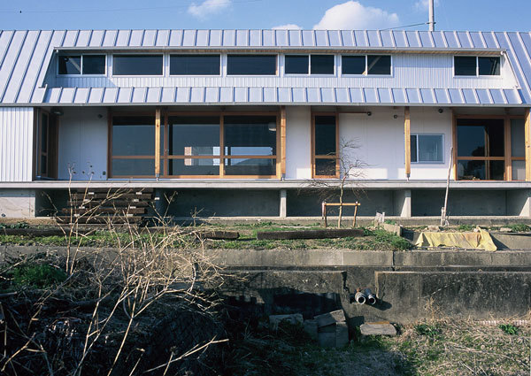 吉本剛建築研究室　かはんのいえ