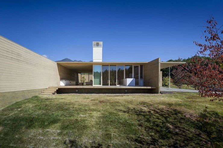 Solid cedar house - ...