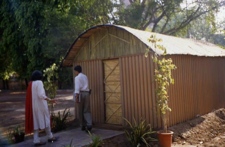 Paper Log House - Sh...