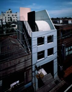 Three walls - Shiger...