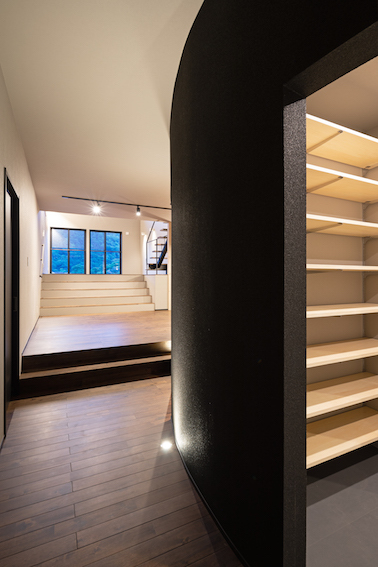 シューズクローゼット（写真右側）