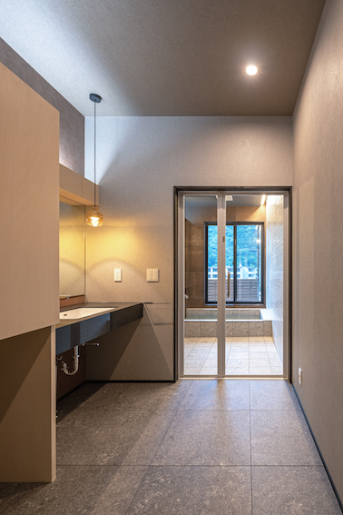 パウダールーム（洗面所）