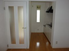 床・クロス・建具　マンションリフォーム例...