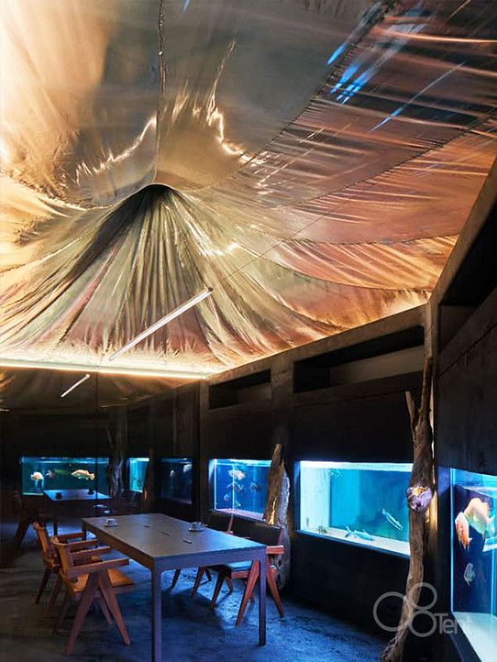 膜屋根を水族館に施工｜クラゲのような浮遊感のある屋根膜屋根｜東京都