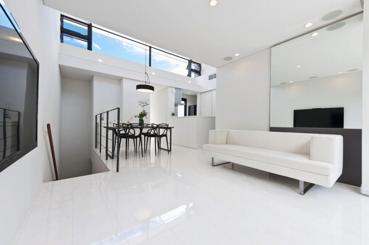 緑に浮かぶ家 | 作品紹介 | 空間設計...