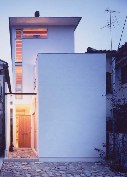 re-HOUSE | works | ス...