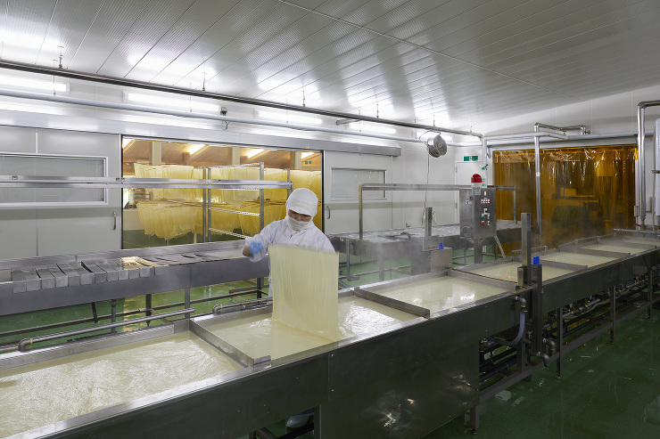 ミナミ食品新工場 - naf archi...
