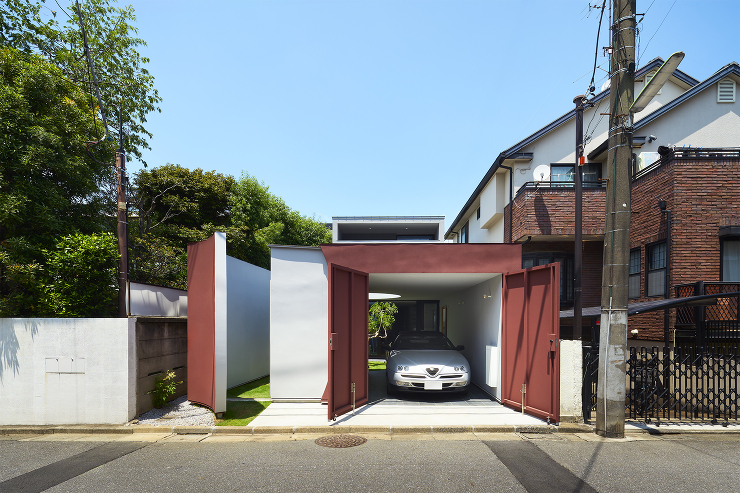Wall Ajar House - na...