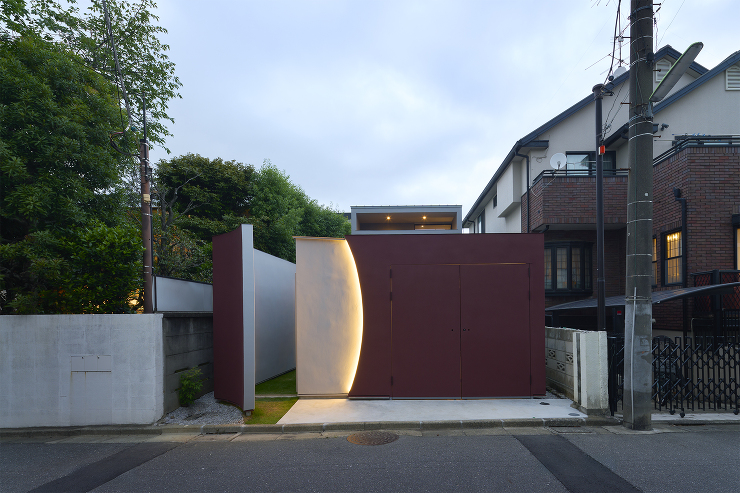Wall Ajar House - na...