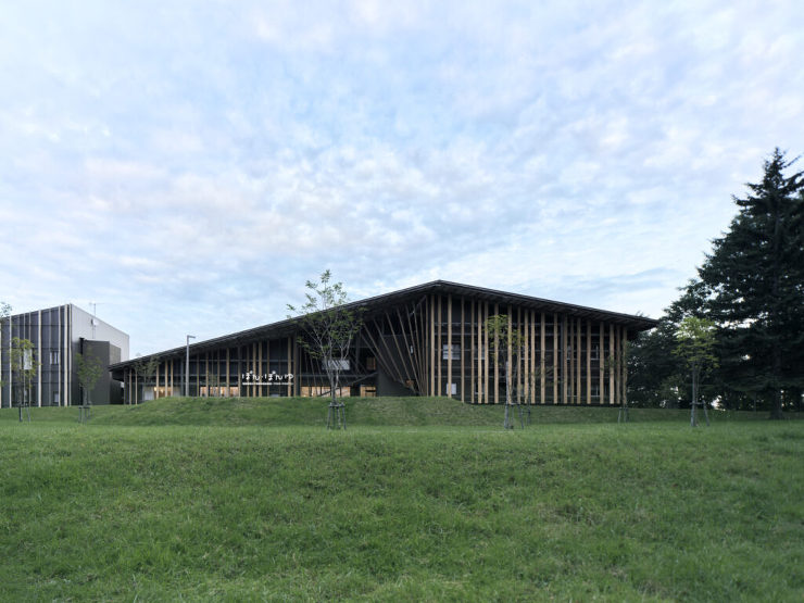 Kushiro Marsh Kayanuma Tourist Accommodation  Pon・Pon Yu | © Riko Okaniwa / Nippon Design Center, Inc