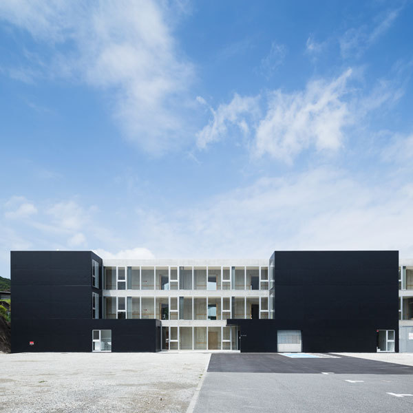 2015 | 千葉学建築計画事務所 CH...