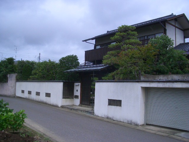 郡山市　Ｅ様邸　（お庭手入れ）