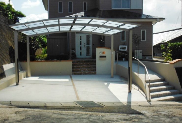 郡山市　リフォーム外構駐車場拡幅　カーポート門まわり　アプローチ階段　スロープ　手すり