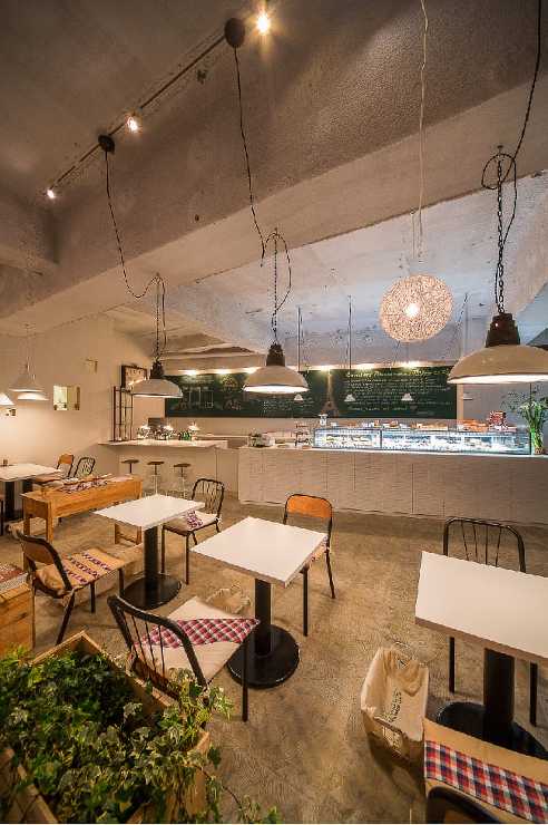 TSURU CAFE | GRA：株式会...