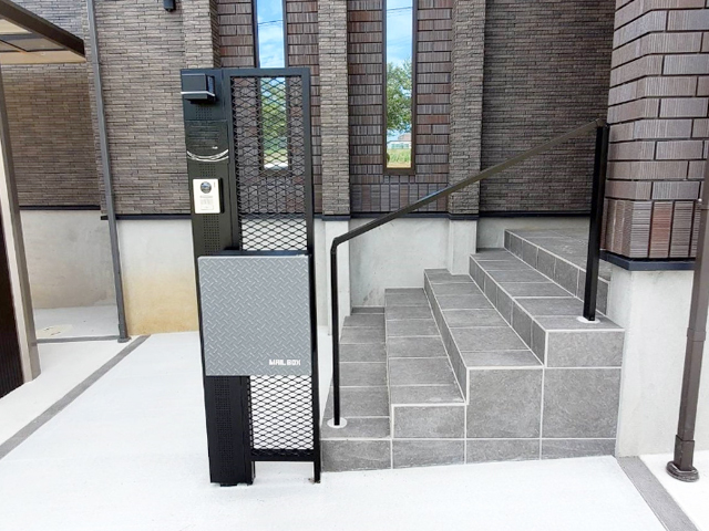 シックなカラー外構工事施工例 龍ヶ崎市 ...