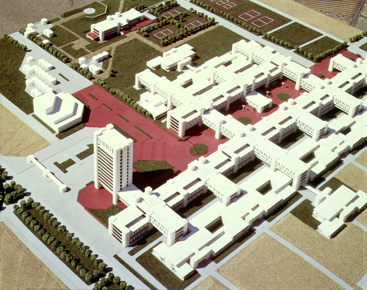 オラン綜合大学・病院および寮 | TAN...
