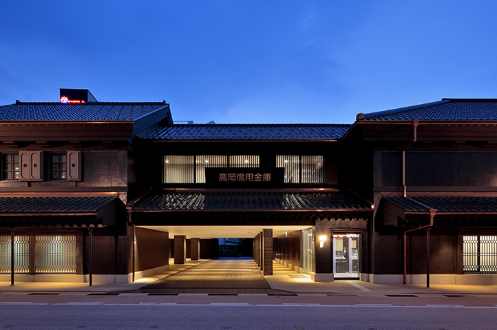 高岡信用金庫本店 | Works | シ...