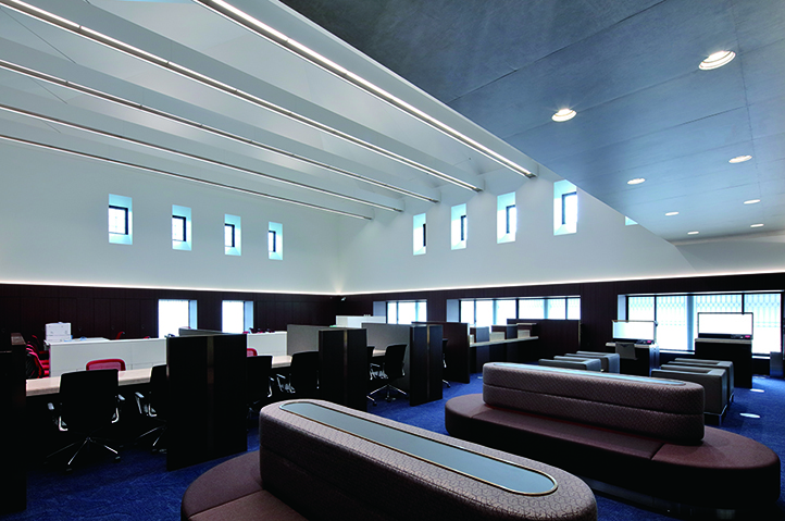 高岡信用金庫本店 | Works | シ...