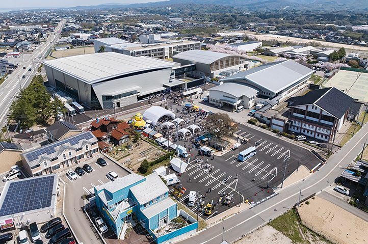 かほく市総合体育館 | Works | ...