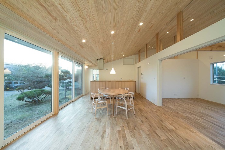 空間をつなぐ家