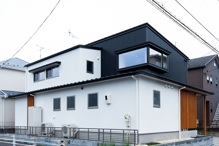 流山の角地の家