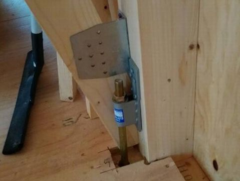 ピロティーのある角地の家　（フル装備）　...