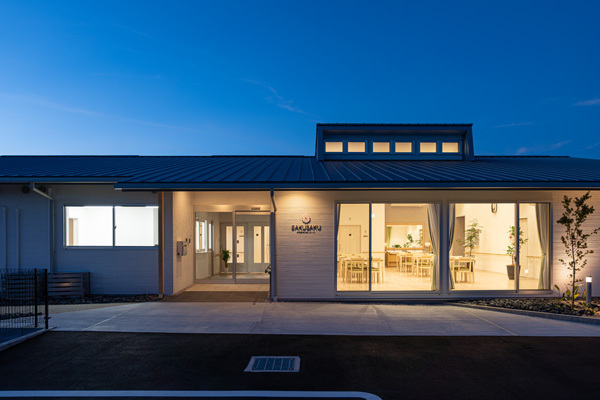 YY_WORKS Works SAKUS...