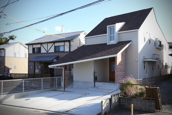 YY_WORKS Works 大きな赤い...