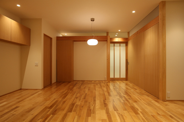 YY_WORKS Works 大きな赤い...