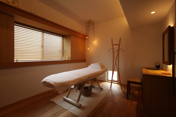 YY_WORKS Works ぶらさがり...