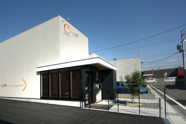 YY_WORKS Works にじの丘薬...