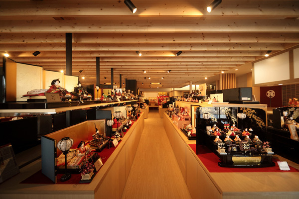 YY_WORKS Works 人形の大峰