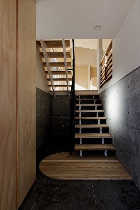 段差を繋ぐ家 | 富谷洋介建築設計【北海...