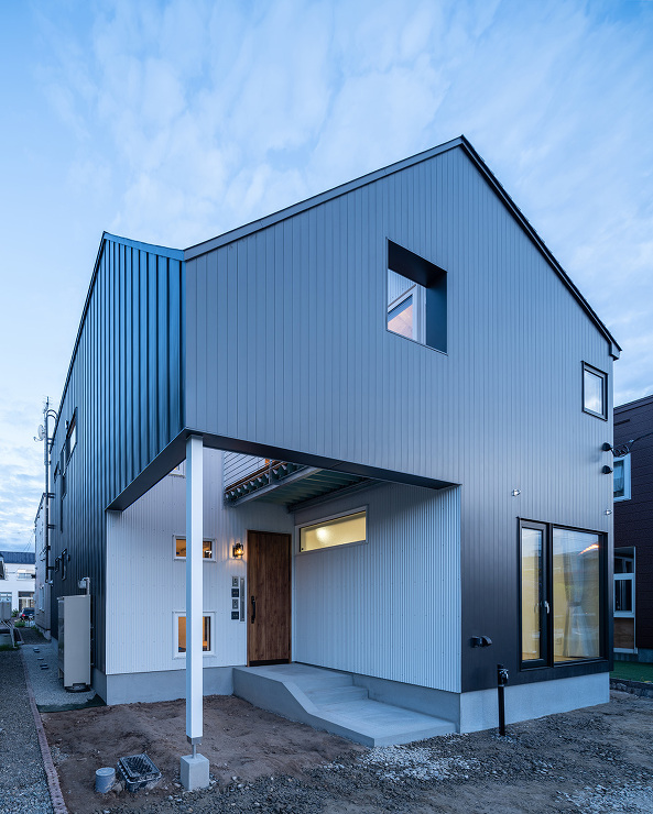 White Prism | 富谷洋介建築...
