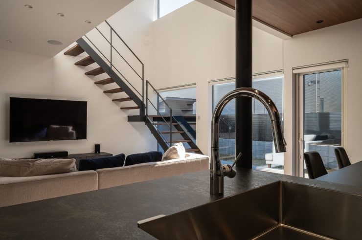 Worksに「monotone」をUPし...