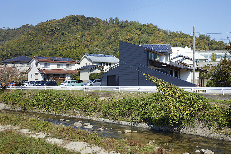八幡の家 | 広島 | 小松隼人建築設計...