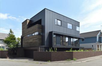 「継承する家」完成しました。