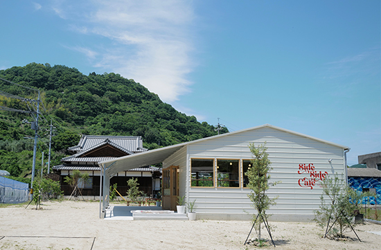 広島 呉下蒲刈島 カフェ　観光農園　ブルーベリーファーム呉　サイド サイド カフェ