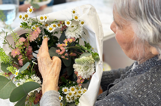広島・呉・東広島の一般住宅・店舗・工場・オフィスなどの設計・施工・リフォームのことならイッコー建築事務所へ　うみとやまと  スプリングマーケット　ドゥブラン セレクト雑貨、手作りジェラート、ドリンクの販売