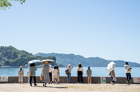 広島・呉・東広島の一般住宅・店舗・工場・オフィスなどの設計・施工・リフォームのことならイッコー建築事務所へ　うみとやまと　レンタルスペース　 華屋ビーチコーミング＆シーグラスワークショップ　セレクト雑貨、手作りジェラート、ドリンクの販売