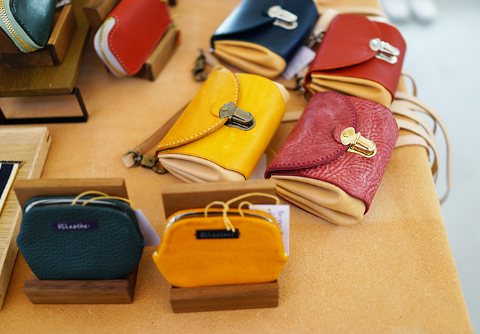 うみとやまと DCLeather 革のツリー、ブローチWorkshop