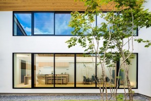 空を囲む家 | adt // 長谷川拓也...