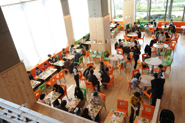 ファーマーズキッチン・セロリ｜松本大建築...