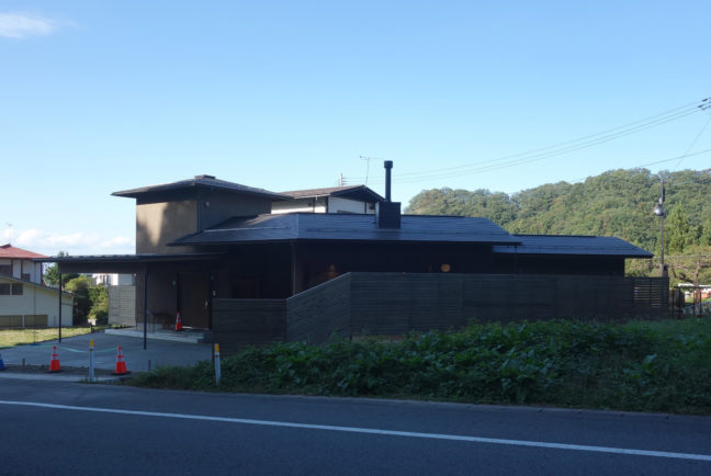 井上貴詞建築設計事務所