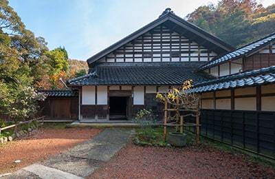 八幡の家