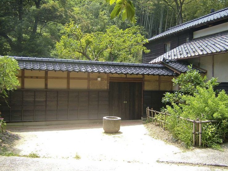 八幡の家／設計事例／家山真建築研究室