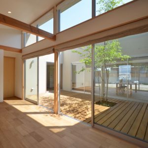 大きな中庭のある家 | TEKTON｜テ...